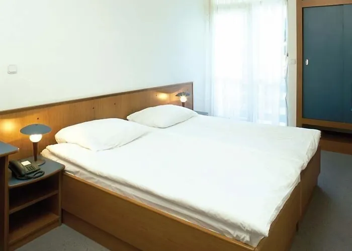 فندق Donat زادار