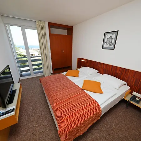 Donat 3* Zára